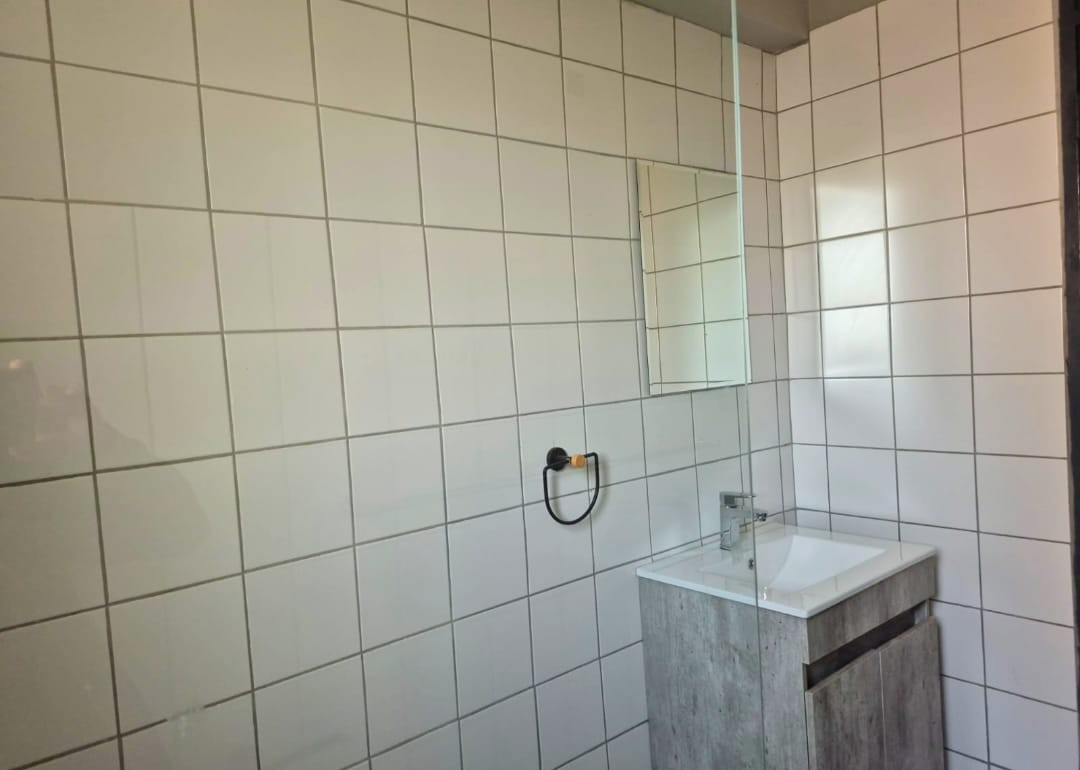 Apartment For Sale in Humewood, Port Elizabeth