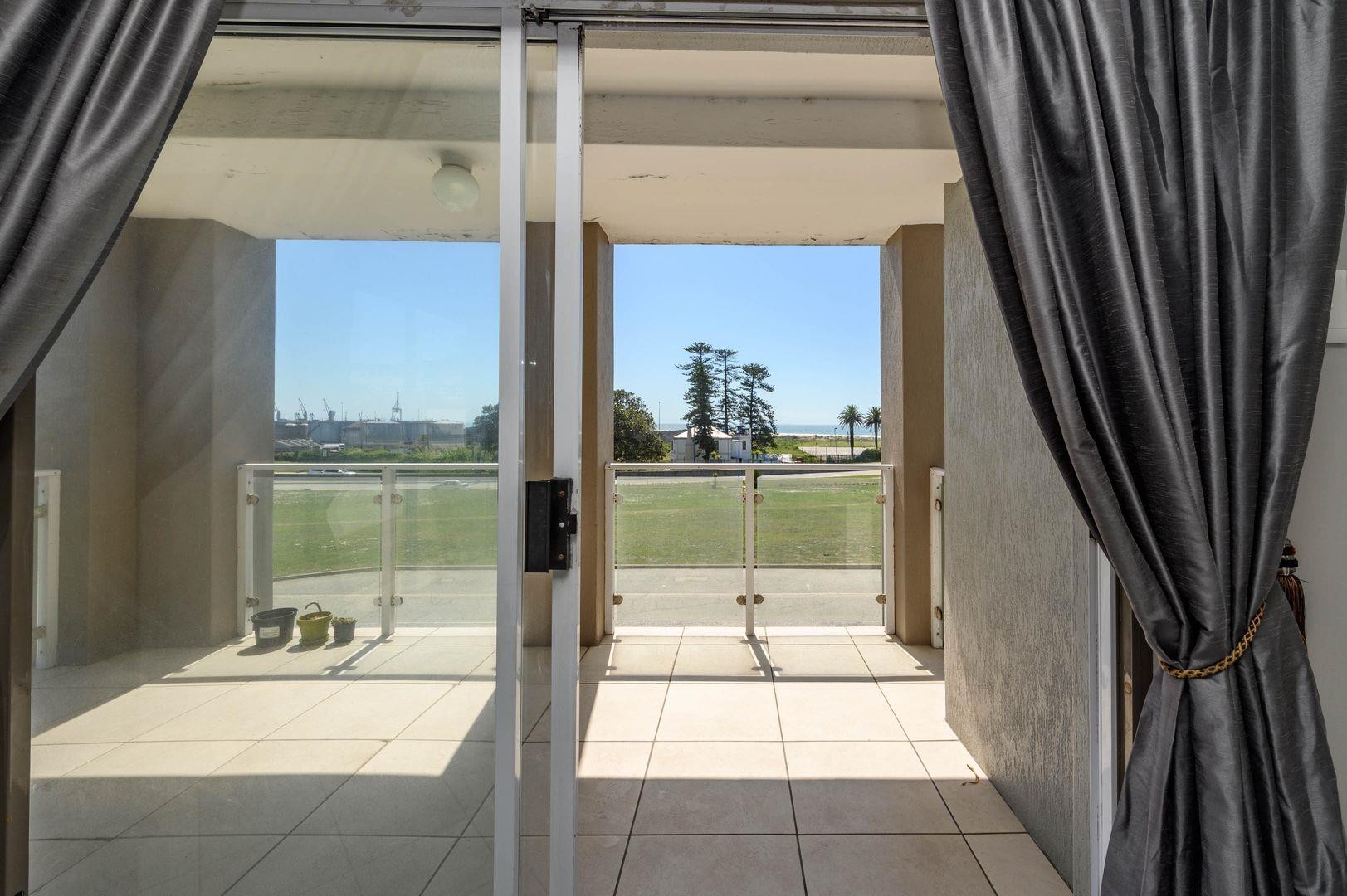 Apartment For Sale in Humewood, Port Elizabeth