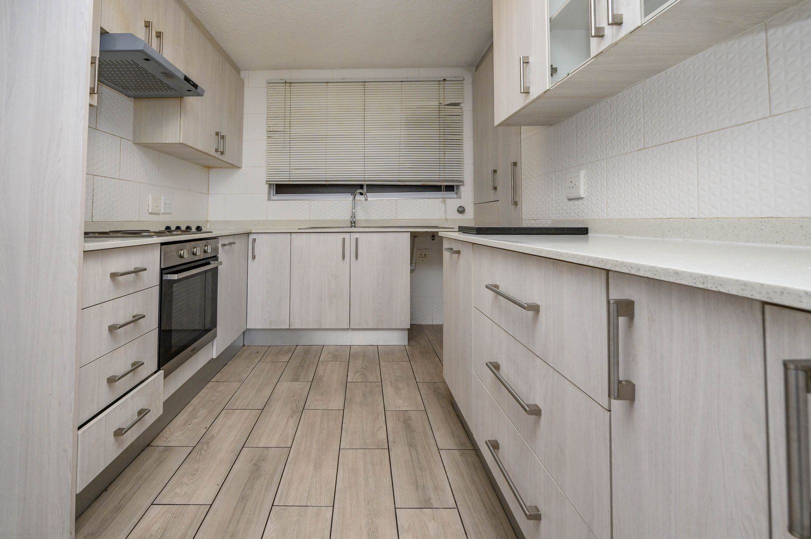 Apartment For Sale in Humewood, Port Elizabeth