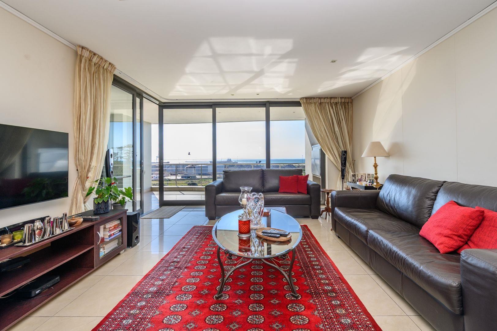 Apartment For Sale in Humewood, Port Elizabeth