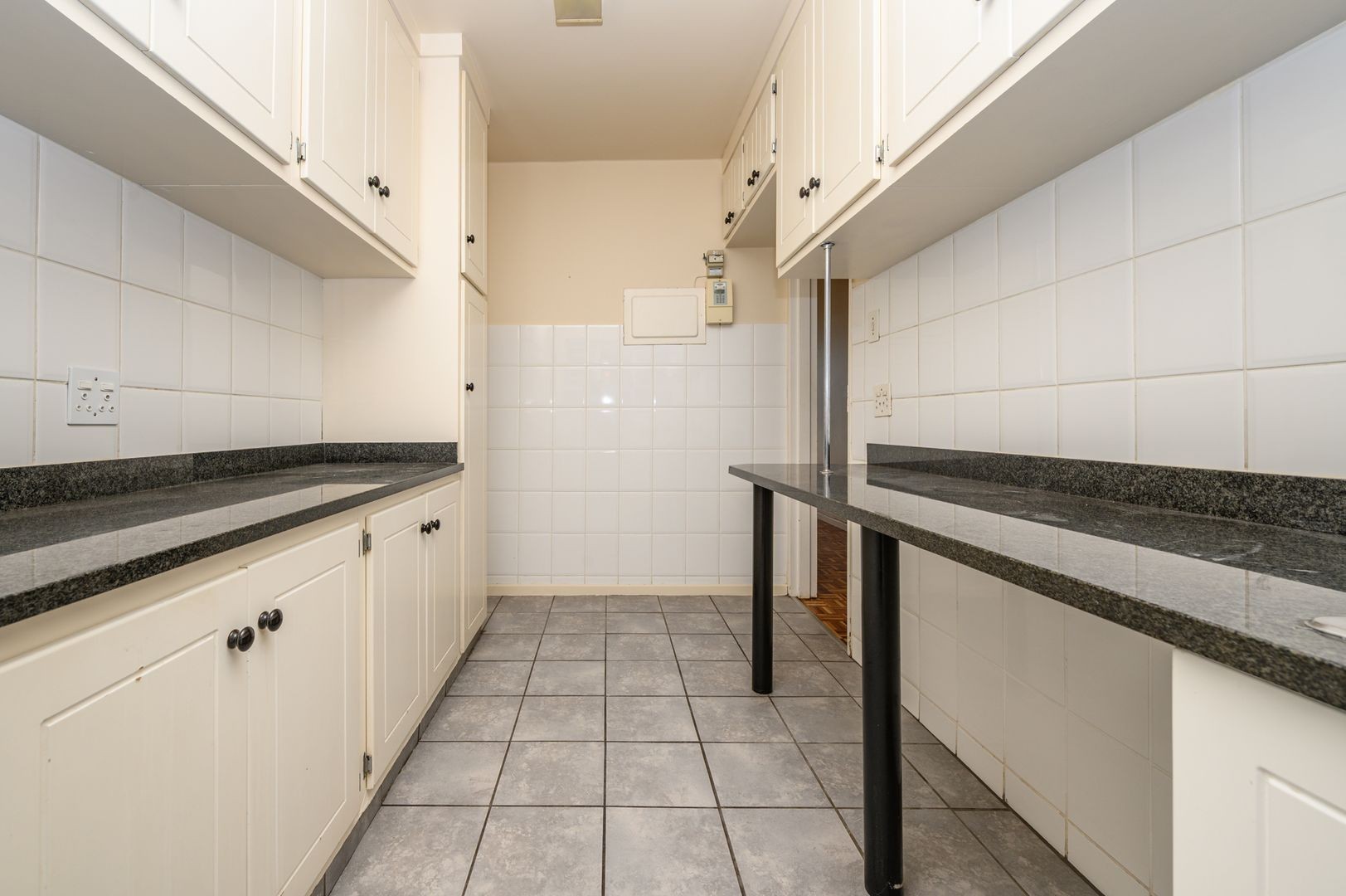 Apartment For Sale in Humewood, Port Elizabeth