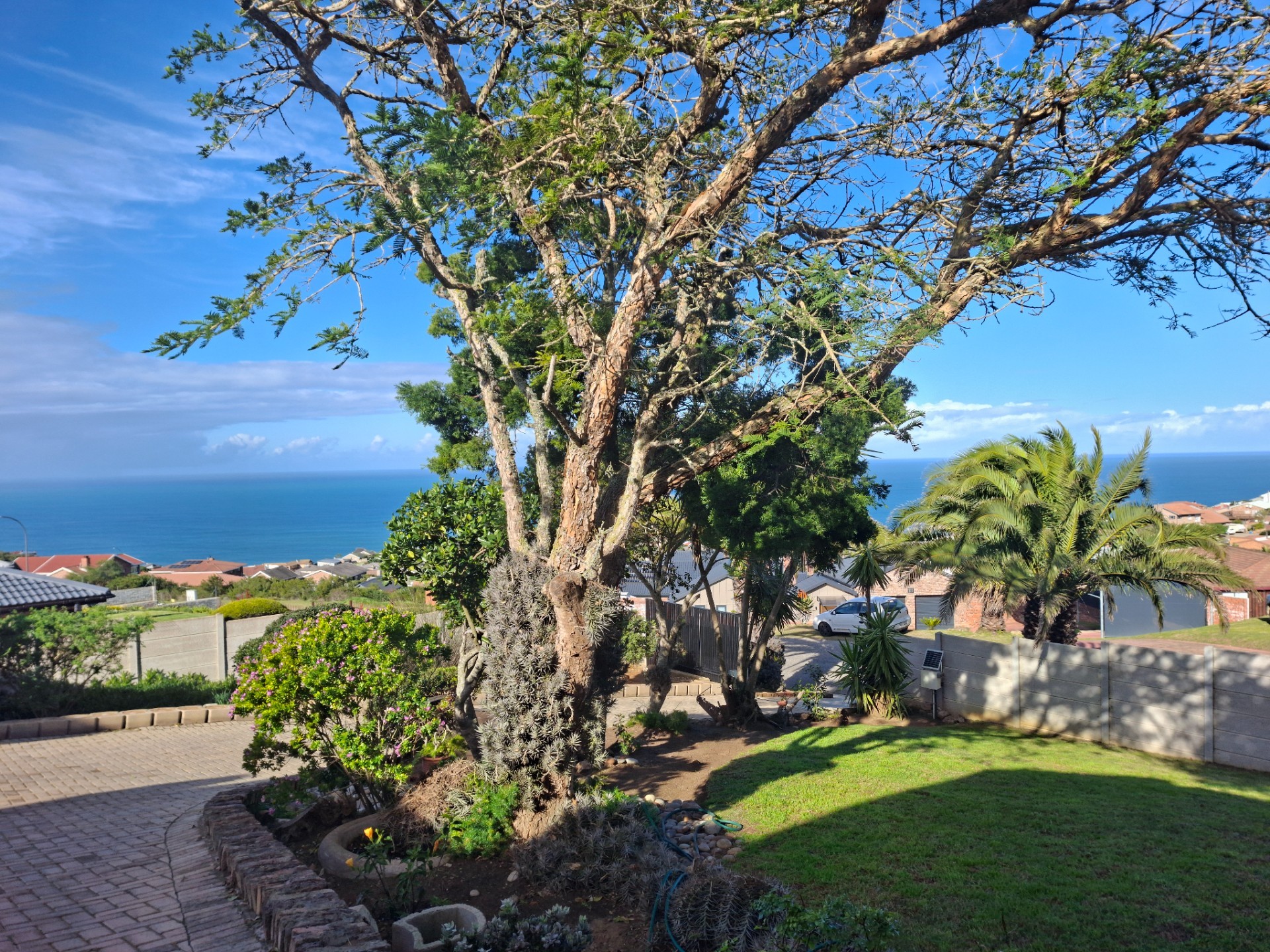 Coastal Living with Space and Spectacular Views