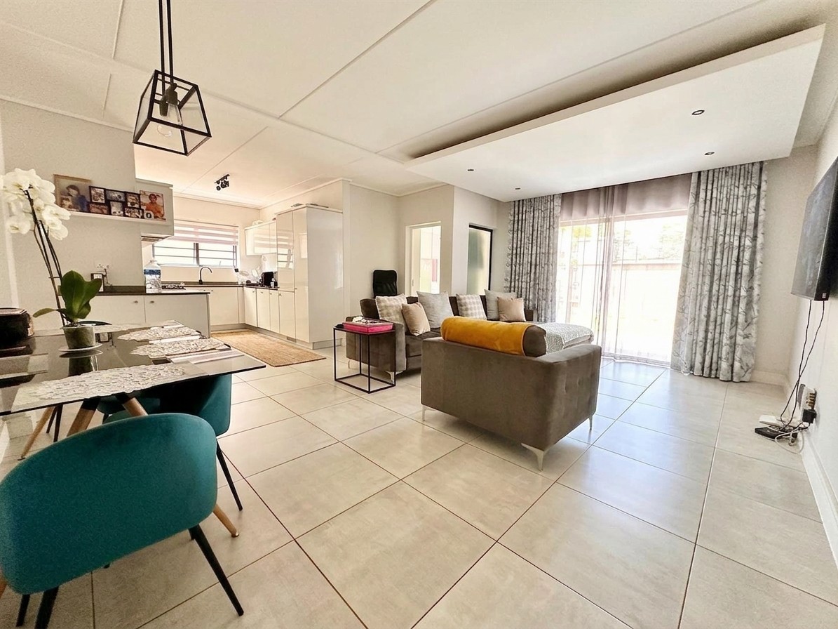 3 Bed - 2Bath Ground Floor Apartment For Sale in The Polofields, Waterfall, Midrand