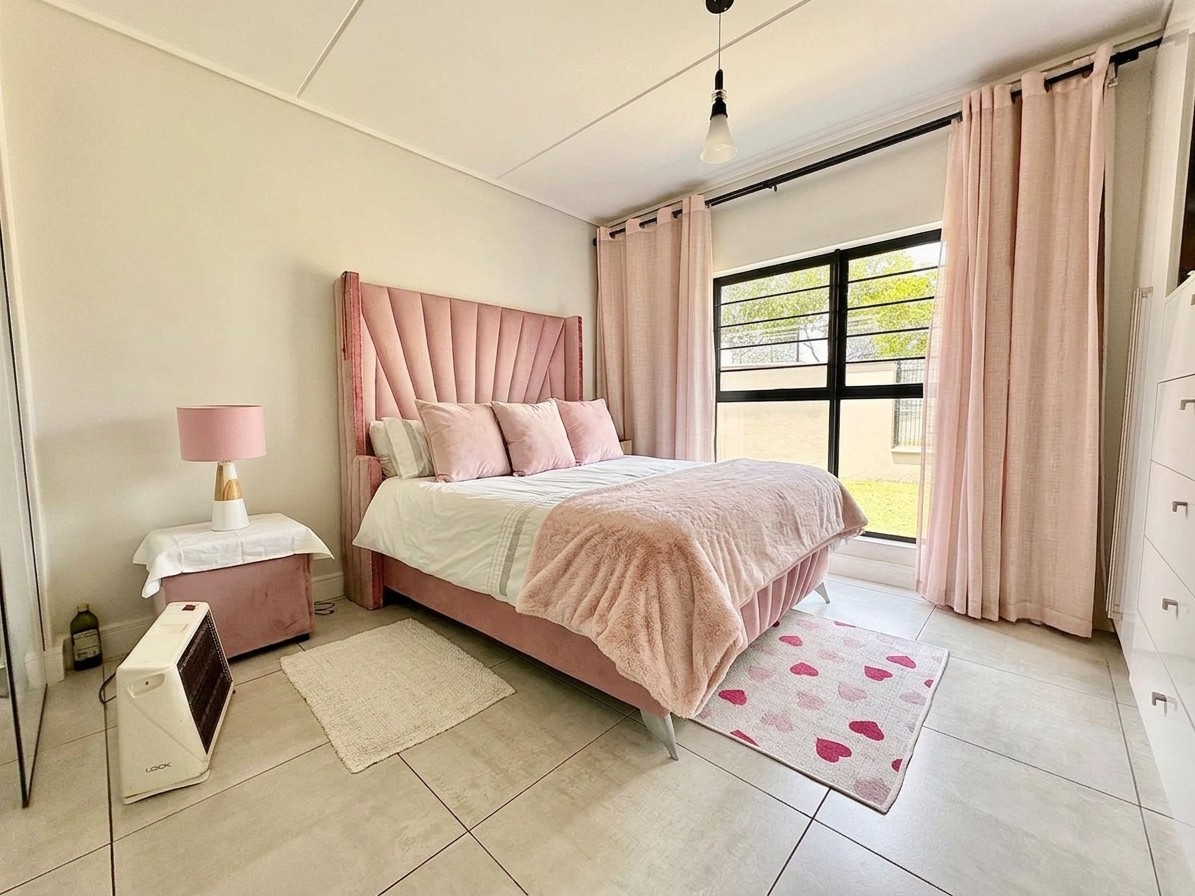 3 Bed - 2Bath Ground Floor Apartment For Sale in The Polofields, Waterfall, Midrand