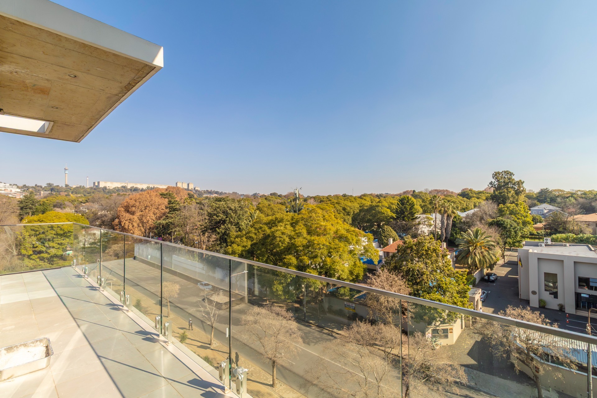 Penthouse For Sale in Houghton Estate, Johannesburg
