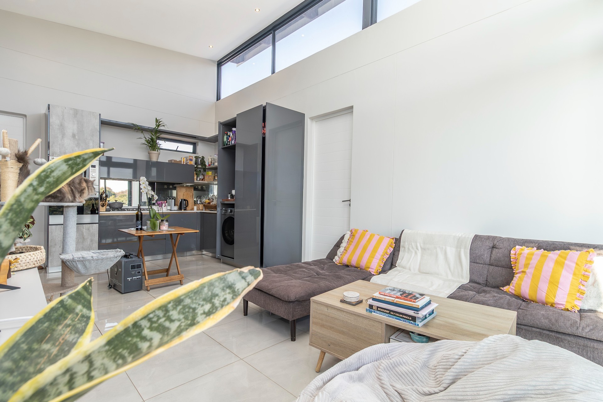 Penthouse For Sale in Houghton Estate, Johannesburg