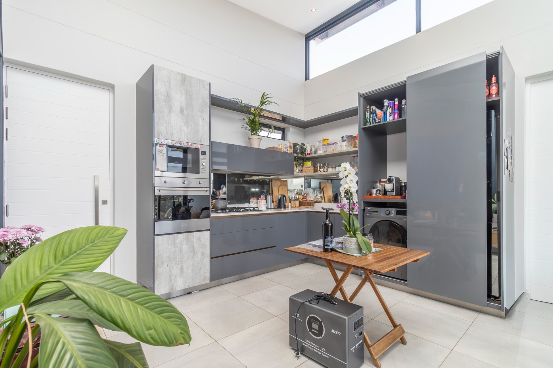 Penthouse For Sale in Houghton Estate, Johannesburg