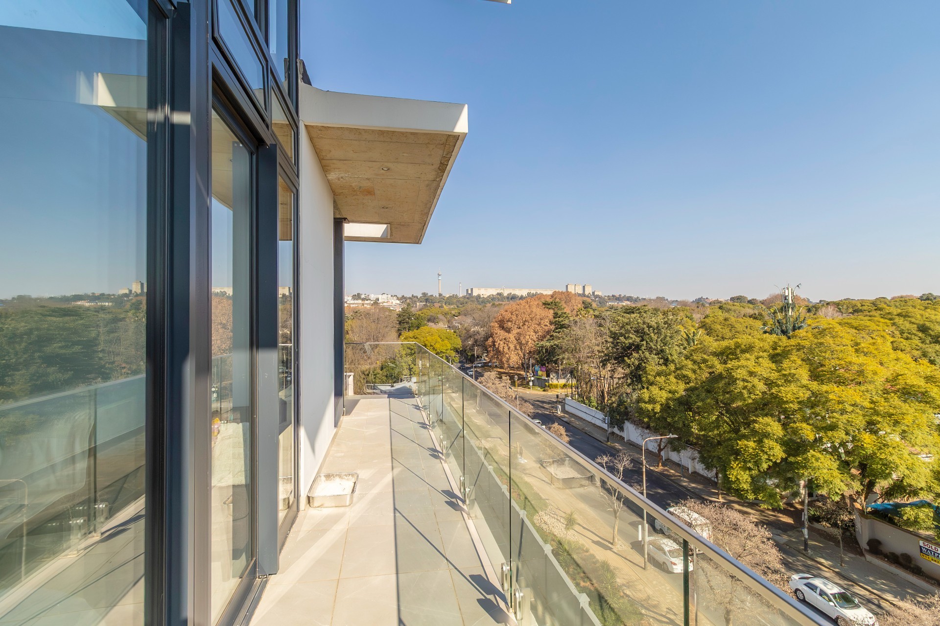 Penthouse For Sale in Houghton Estate, Johannesburg