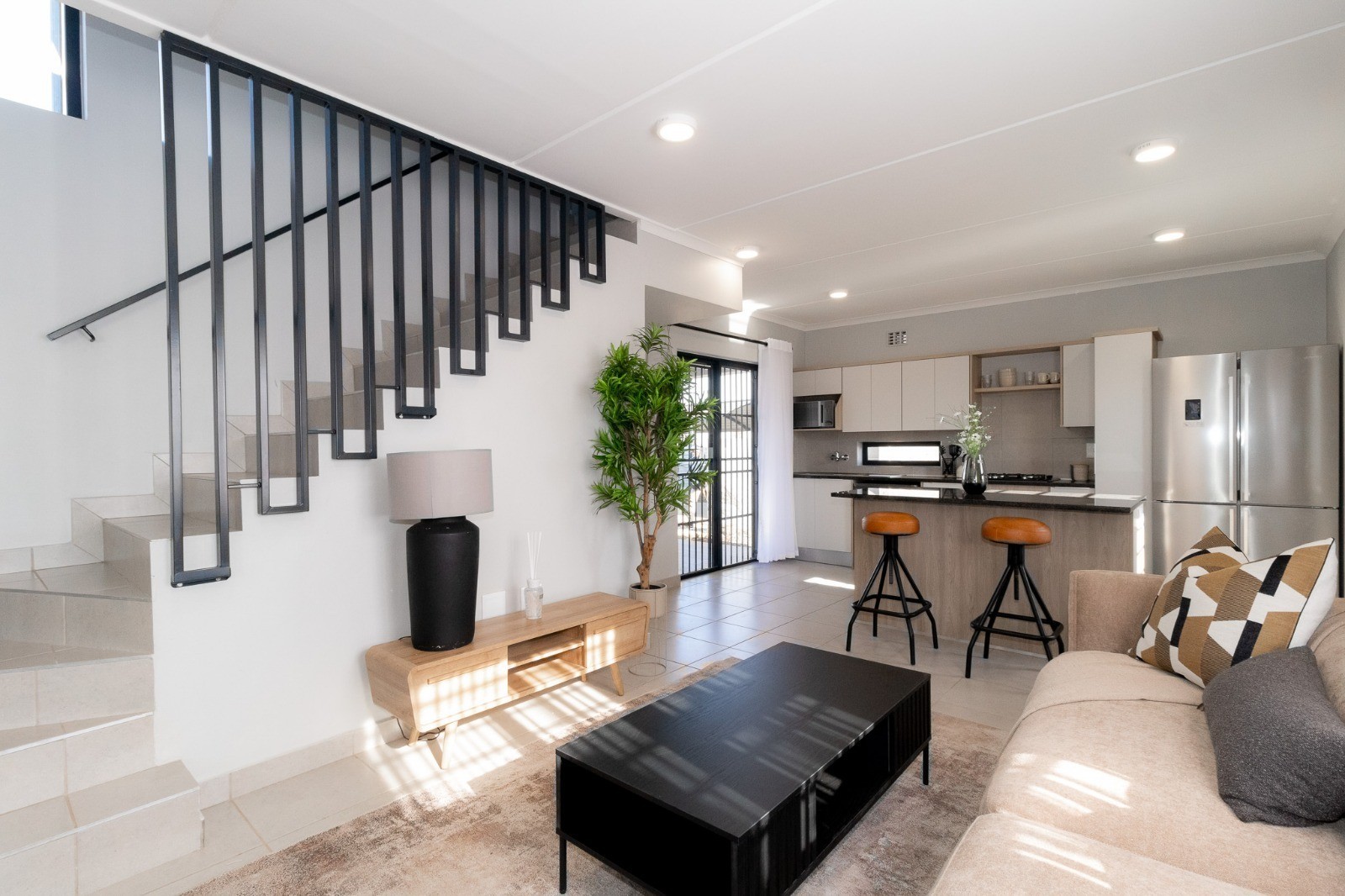 Townhouse To Rent in Milano  Security Estate, Sky city Albertsdal, Alberton