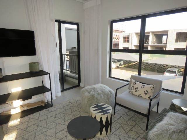 Apartment For Sale in Waterfall, Midrand