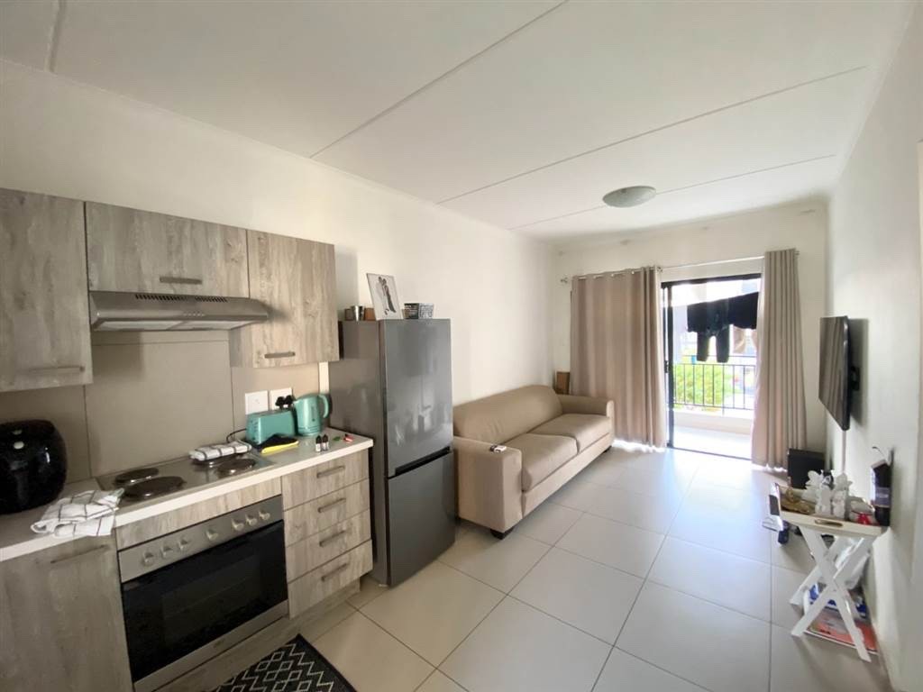 Apartment For Sale in Carlswald, Midrand