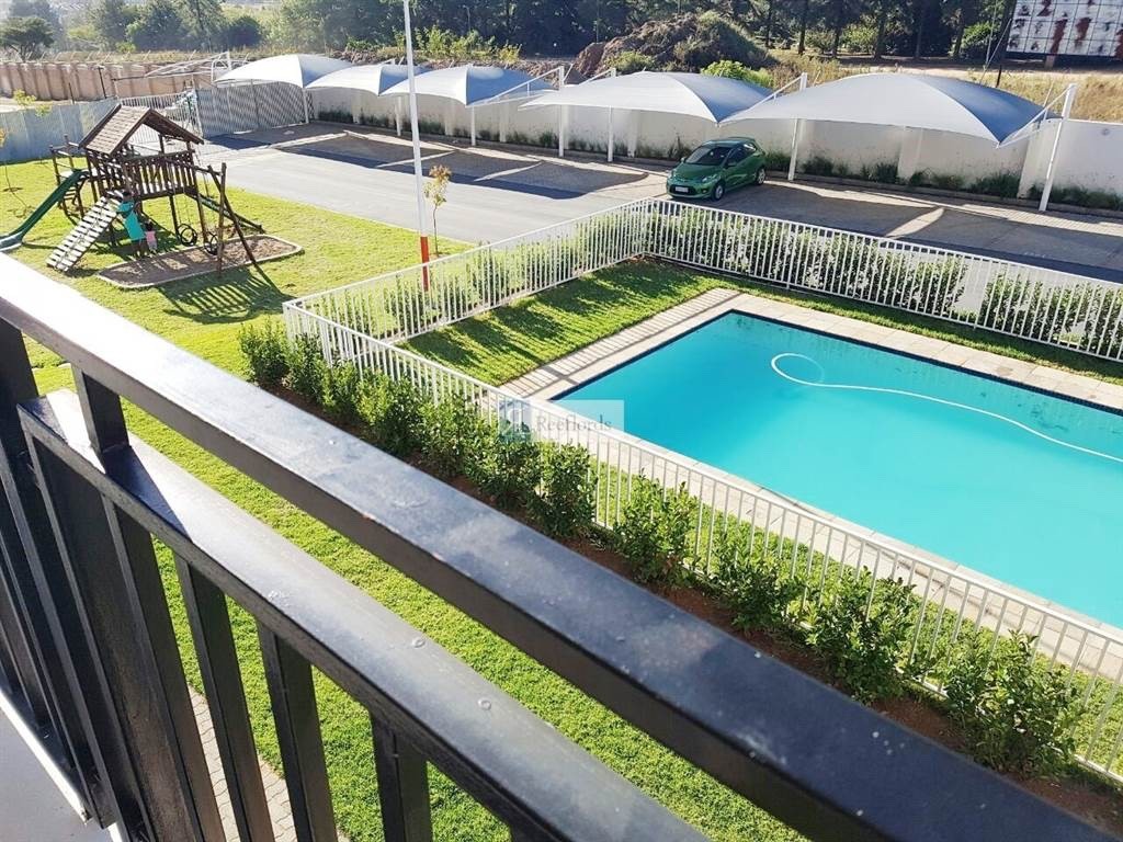 Apartment For Sale in Carlswald, Midrand
