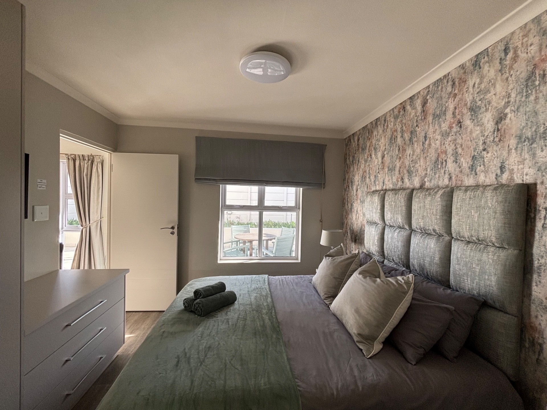 Apartment For Sale in West Beach, Blouberg