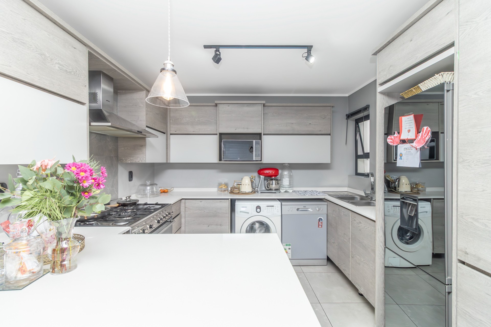Modern 3 Bedroom, 2 Bathroom Ground Floor Apartment in North Riding