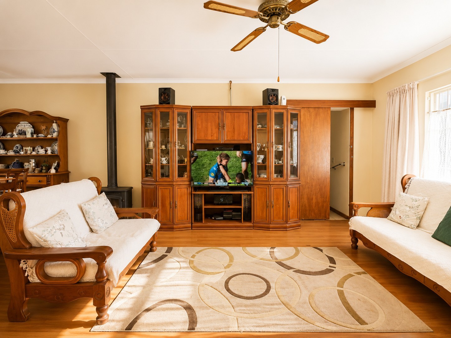 Spacious 4-Bed 3-Bath Family Living in the Heart of Fauna