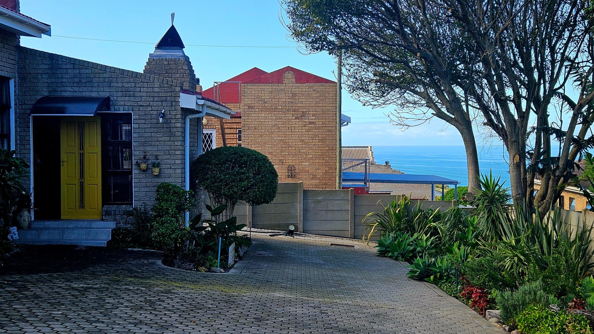 House For Sale in Dana Bay, Mossel Bay