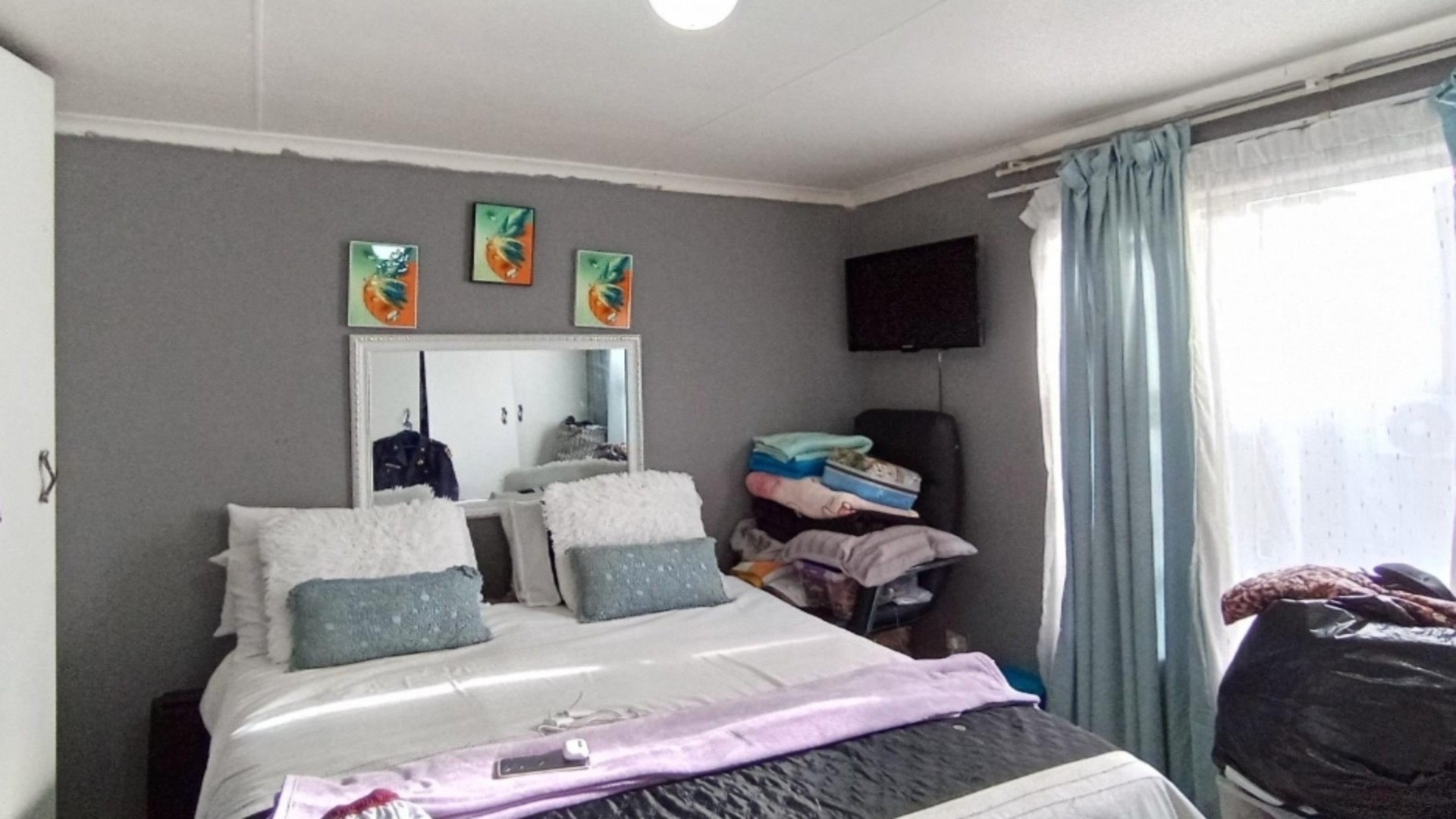 Apartment For Sale in Montclair, Durban, KwaZulu Natal