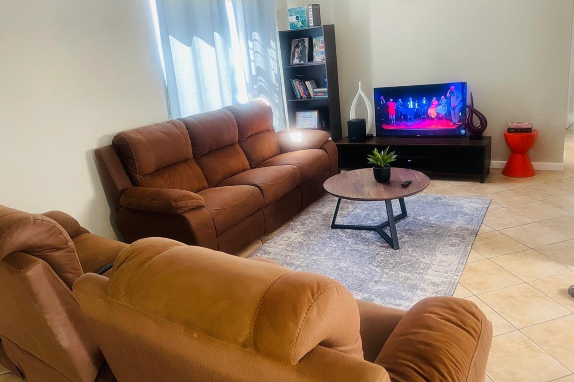 2 Bedroom Ground-Floor Apartment in Secure Colchester Park