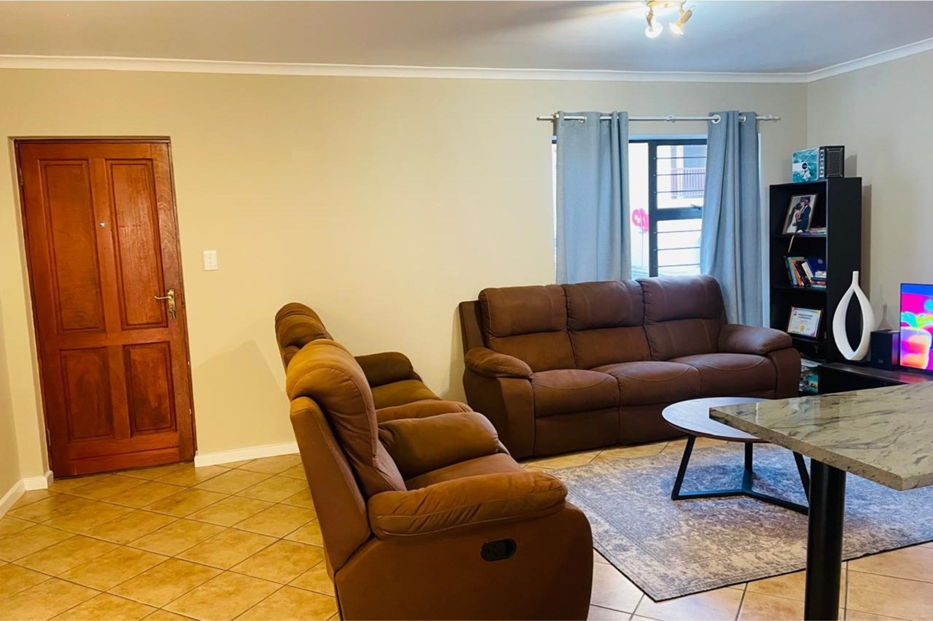 2 Bedroom Ground-Floor Apartment in Secure Colchester Park