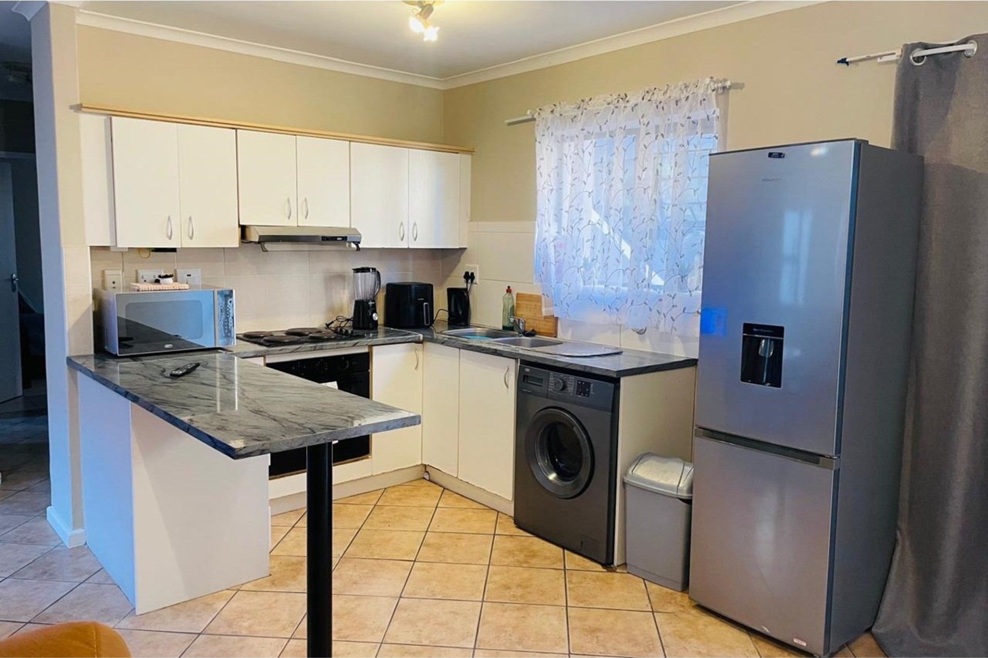 2 Bedroom Ground-Floor Apartment in Secure Colchester Park