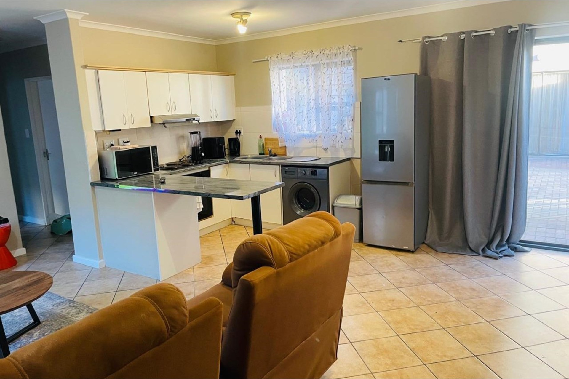 2 Bedroom Ground-Floor Apartment in Secure Colchester Park