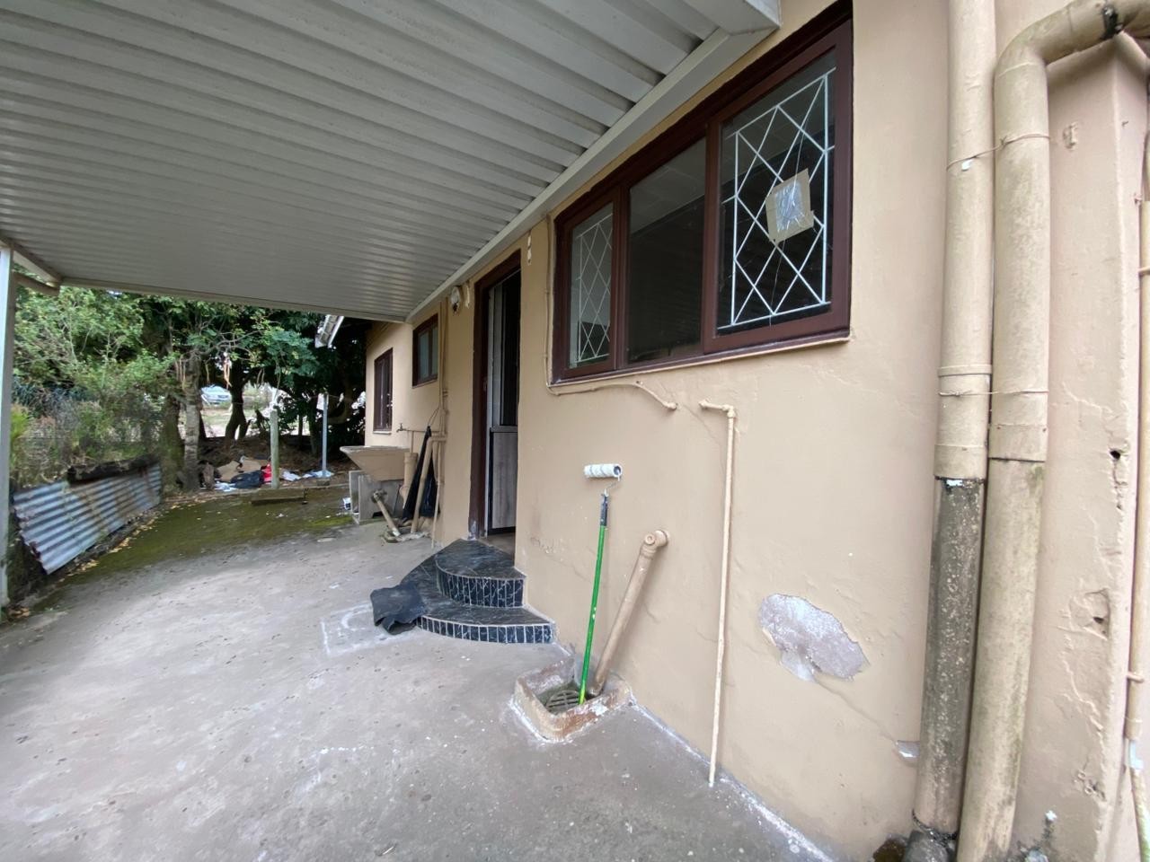 Spacious and Modern 3 Bedroom Family Home to Let in Klaarwater