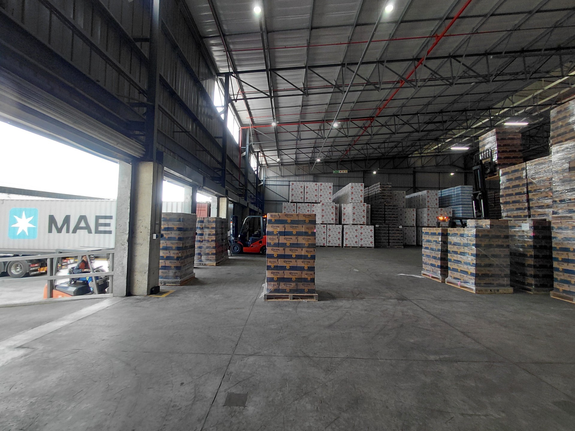 6075sqm Industrial Property To Rent in Montague Gardens, Milnerton
