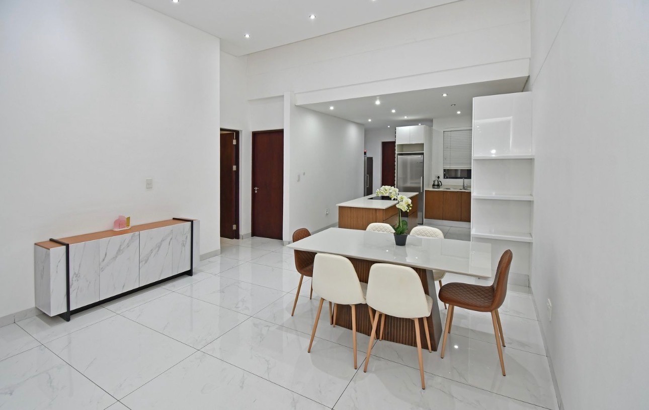 Executive Furnished Apartment with Houghton Skyline Views | Houghton Estate