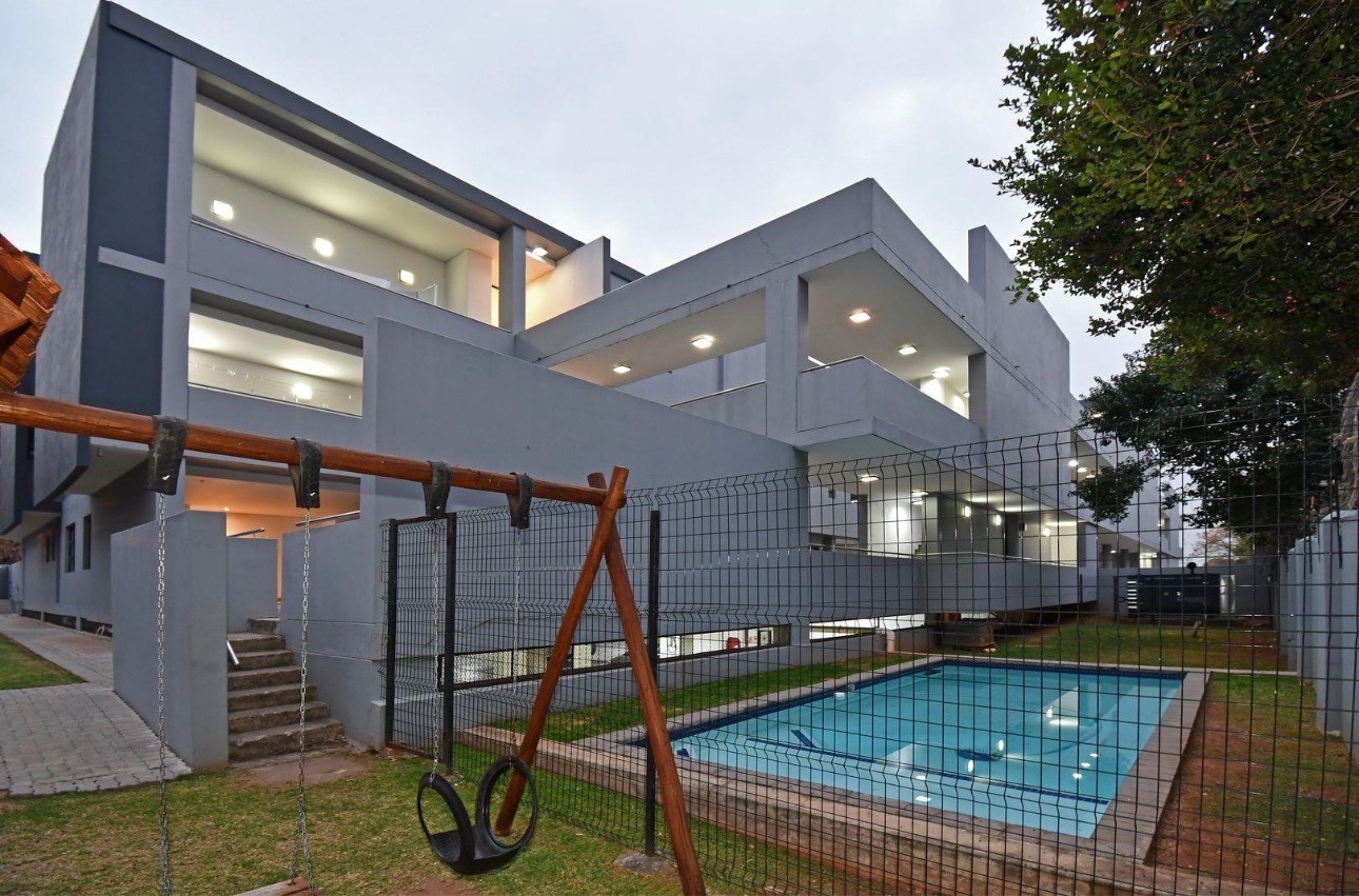 Executive Furnished Apartment with Houghton Skyline Views | Houghton Estate