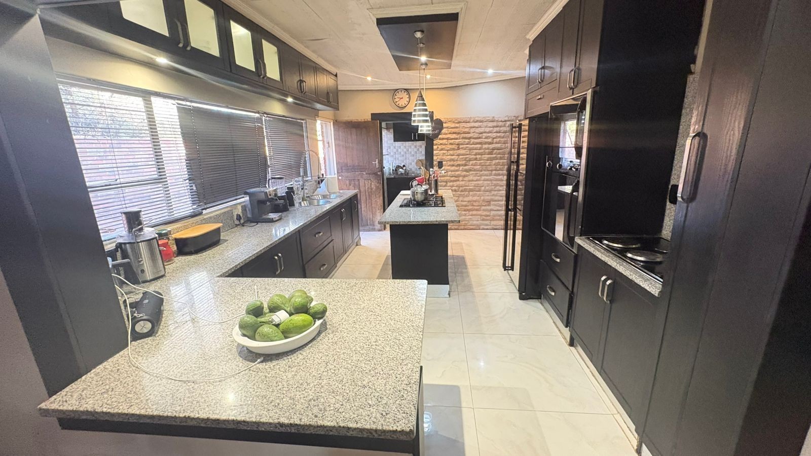 4 Bedroom House For Sale in Theresapark, Akasia