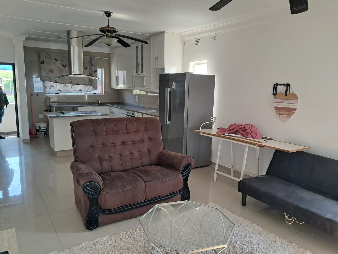 Luxurious Oceanview Top Floor Apartment With Private Beach