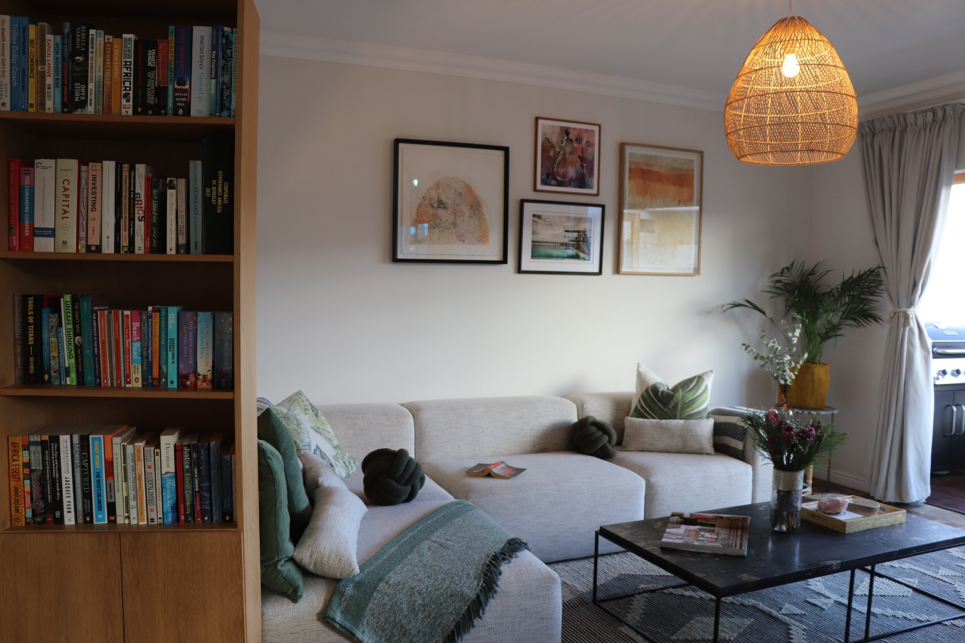 2 Bedroom Seaside Sanctuary to Rent in Sea Point