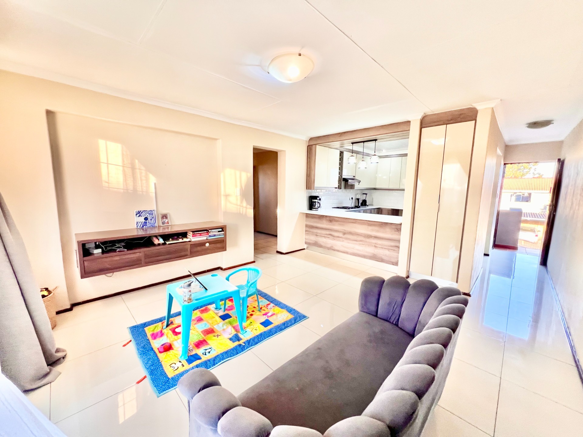 Apartment For Sale in Carlswald, Midrand
