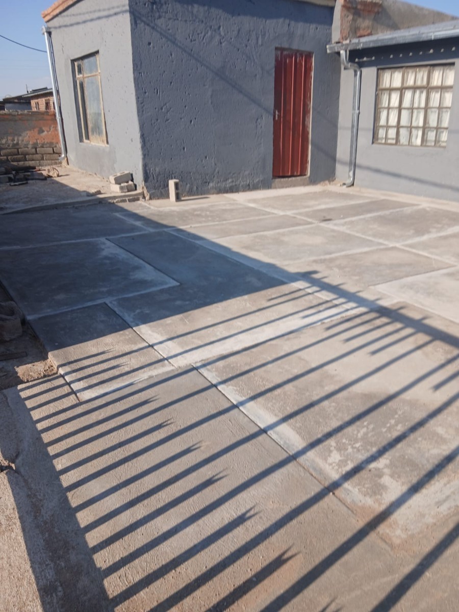 House For Sale in Lethuli Park, Seshego, Polokwane