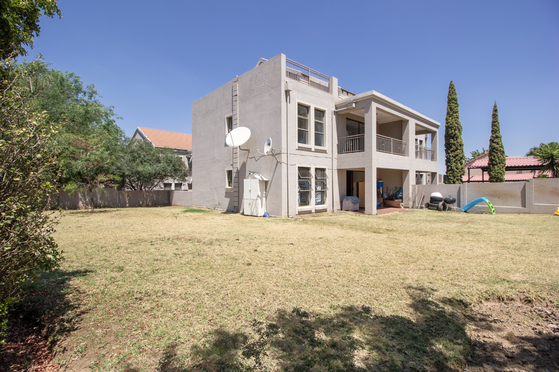 Exceptional Outdoor Living Meets Modern Comfort