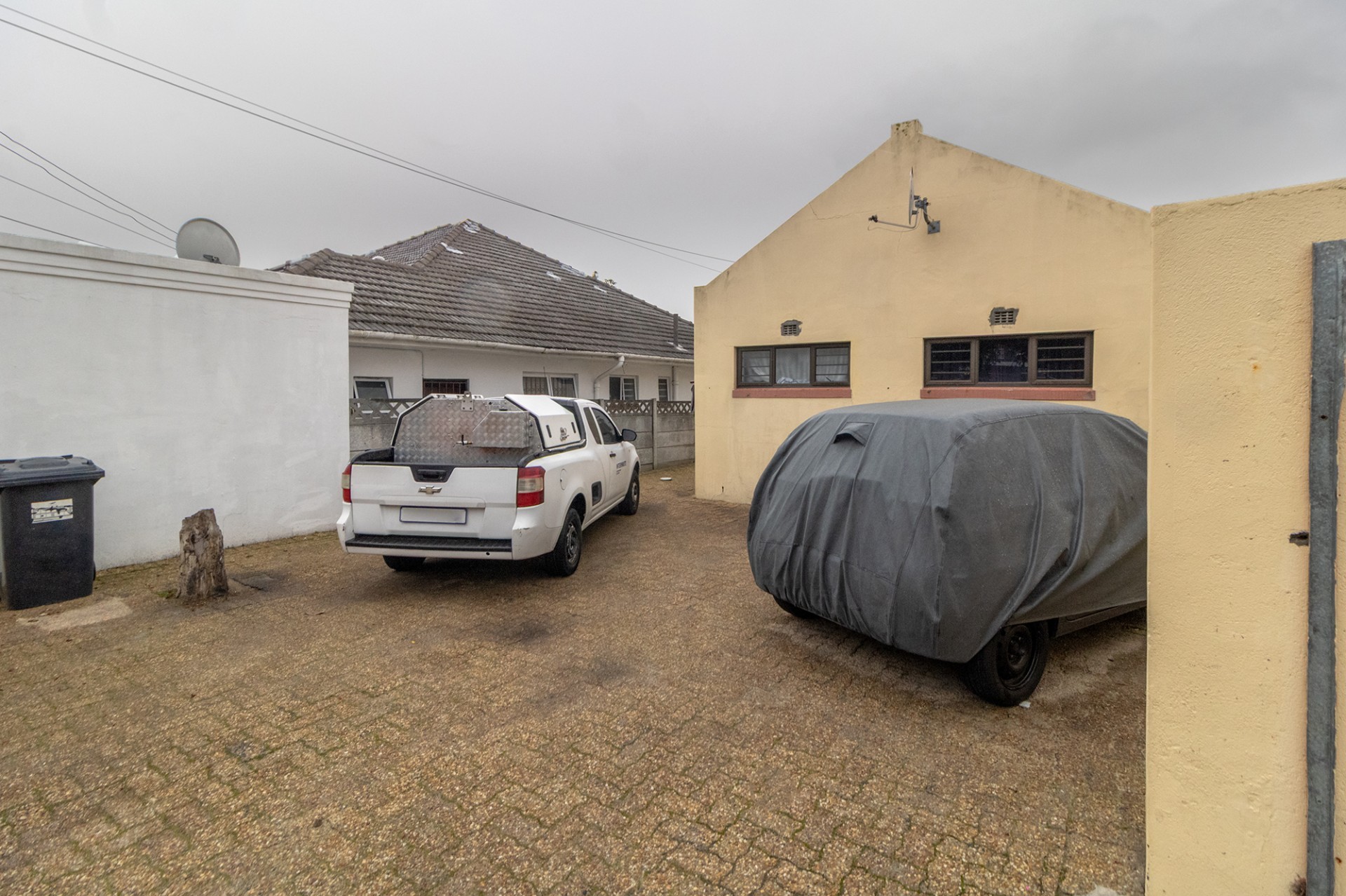 2 Bedroom Sectional Title Home with Ample Parking and potential for expansion for sale in Avondale