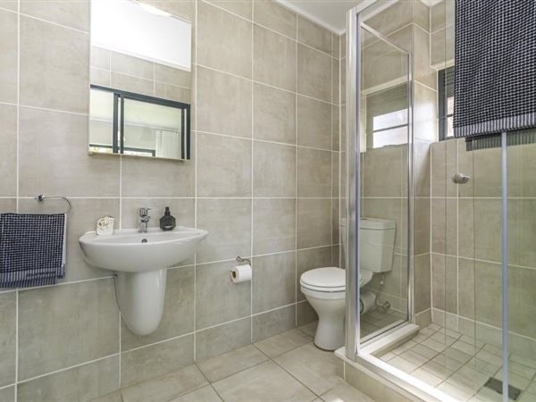 Apartment For Sale in Linbro Park, Sandton