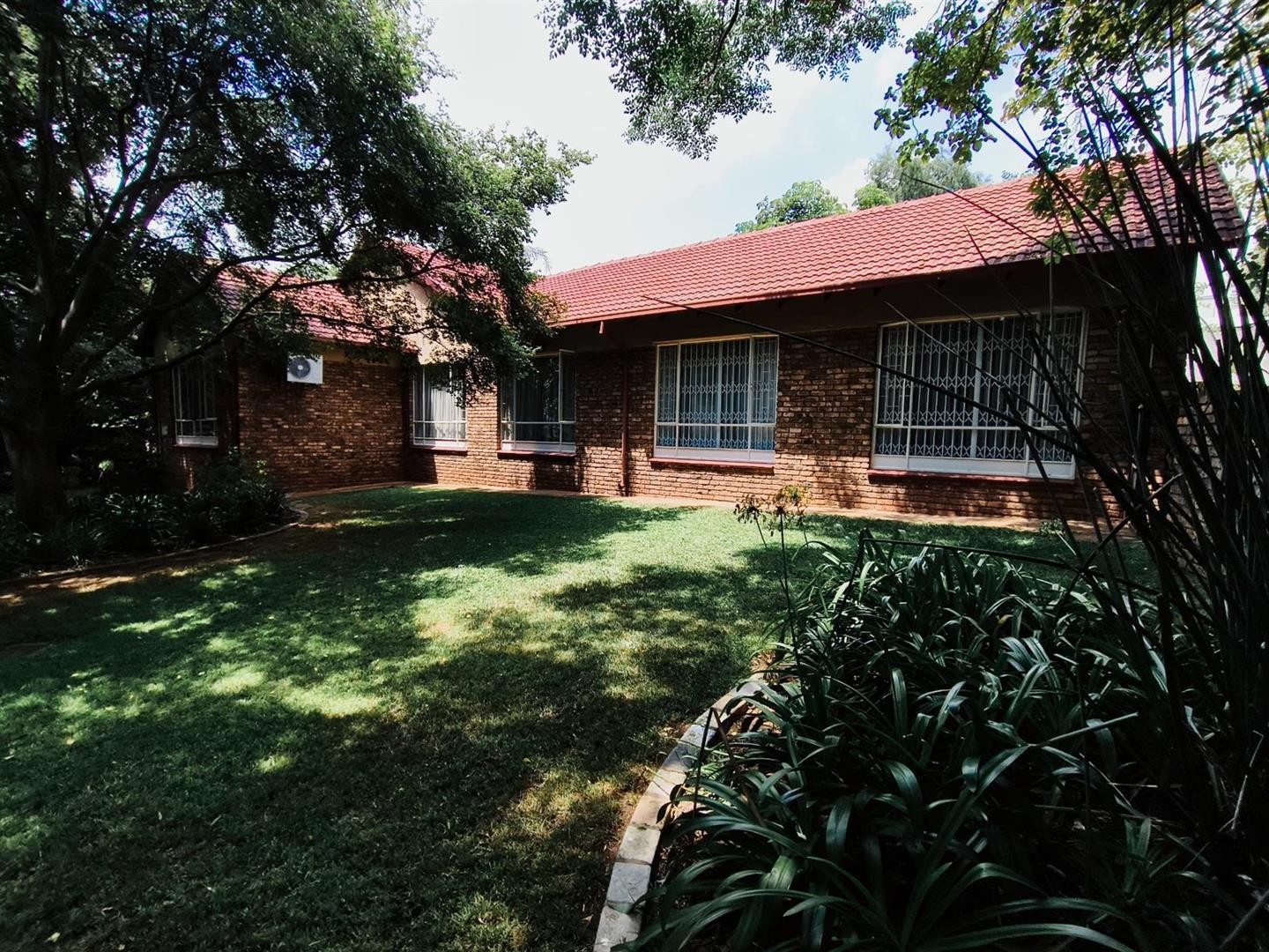 House For Sale in Eldoraigne, Centurion