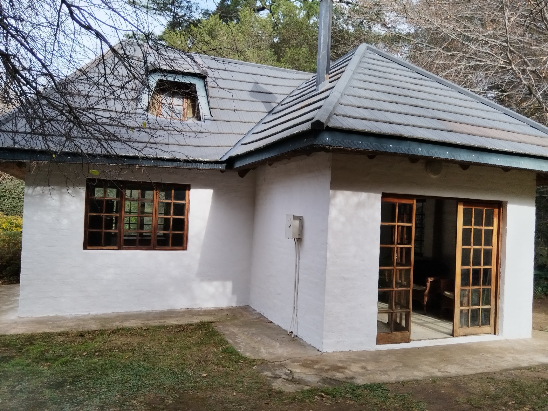 Lock up and Go Unit For Sale in Hogsback