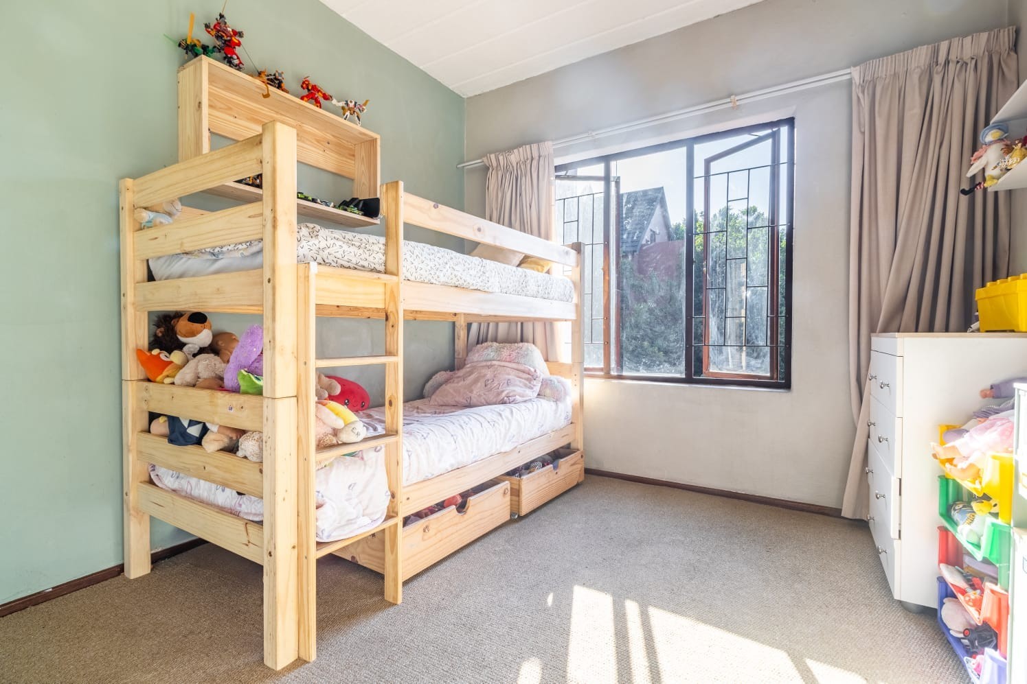 1 bed loft In Magaliesig