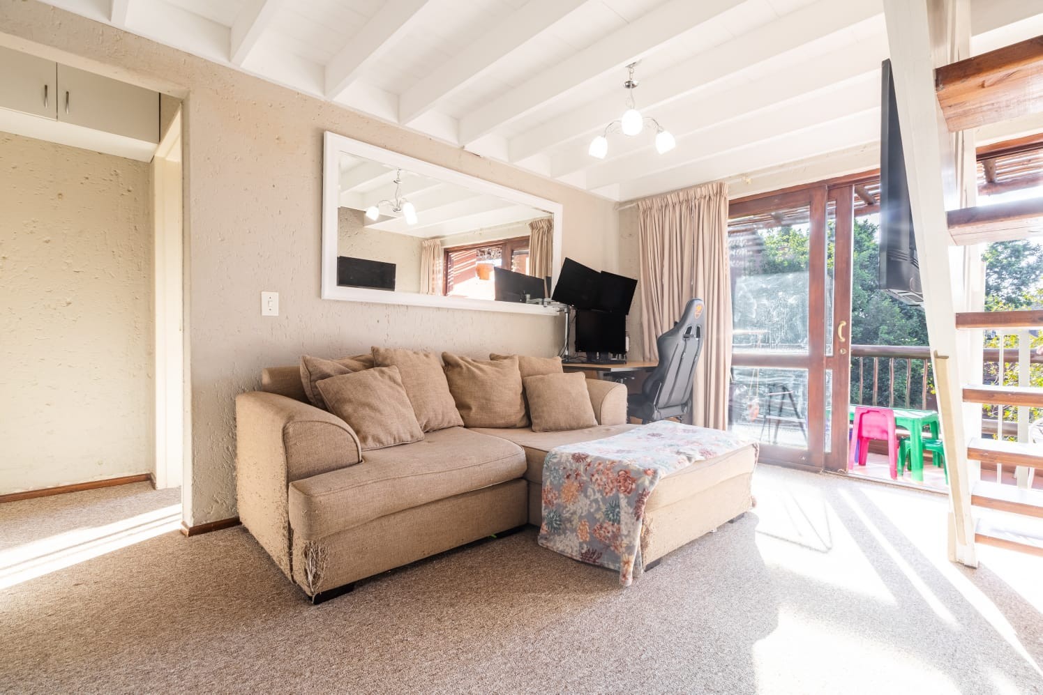 1 bed loft In Magaliesig