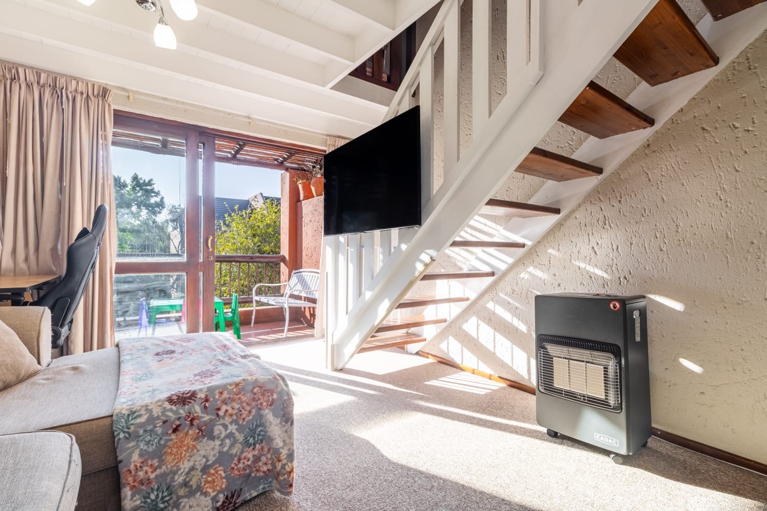 1 bed loft In Magaliesig