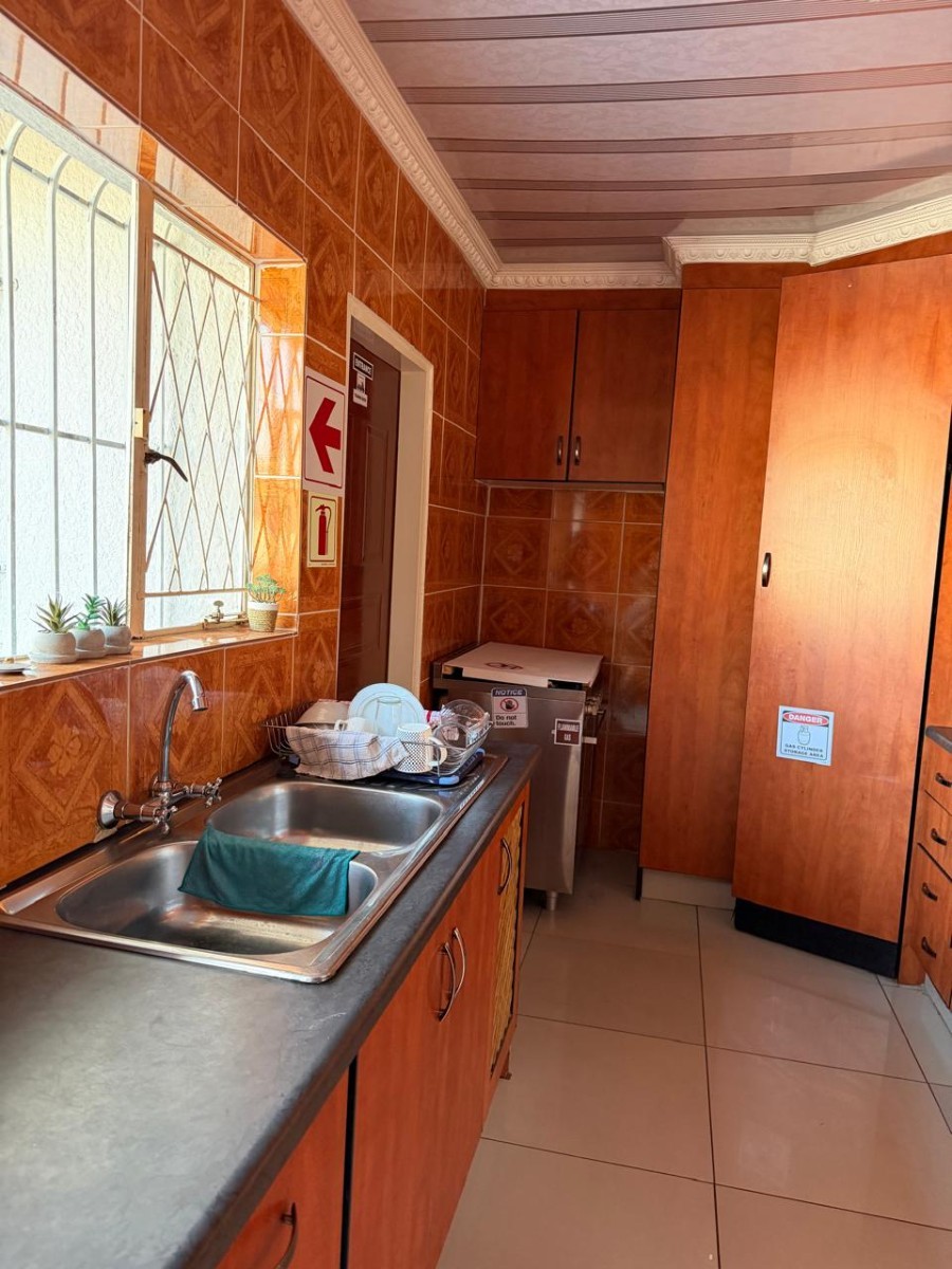 Guest House To Rent in Noordwyk, Midrand