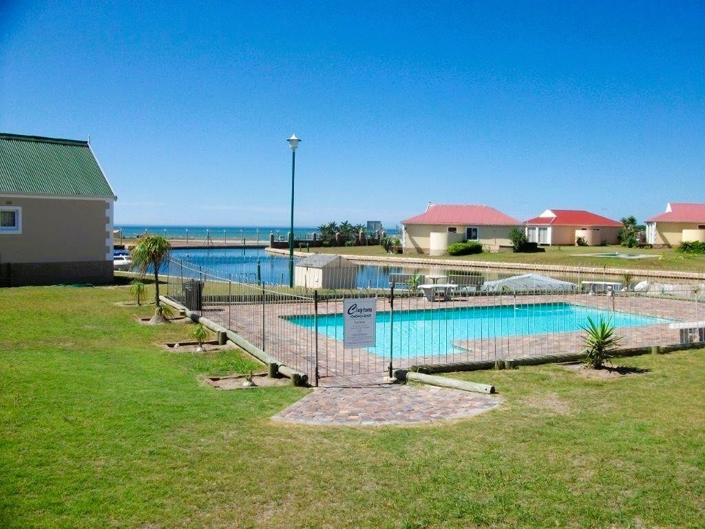 3 Bedroom Sea View Apartment for Sale in Marina Martinique, Jeffreys Bay | Beach Access