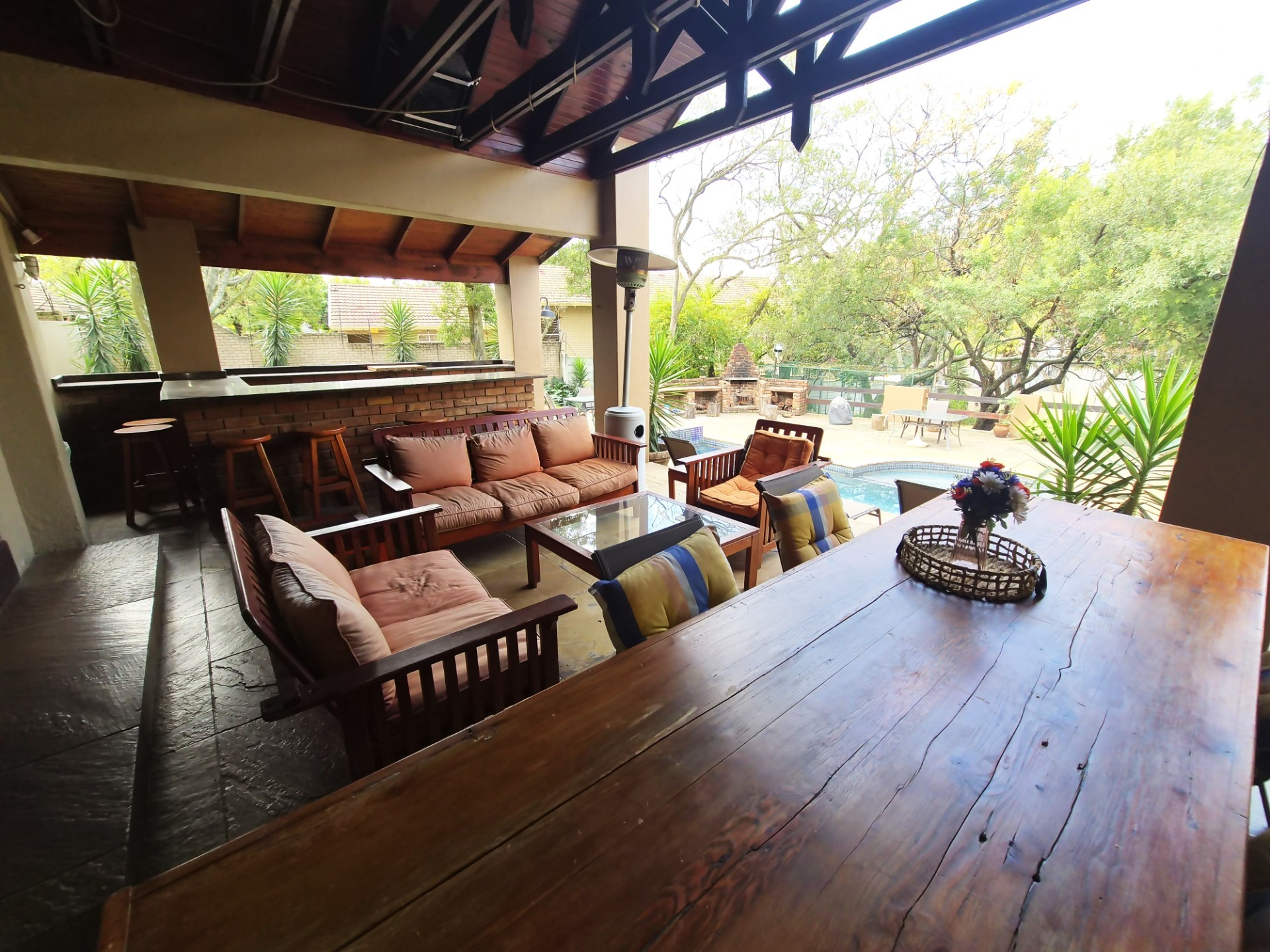 House For Sale in Paulshof, Sandton