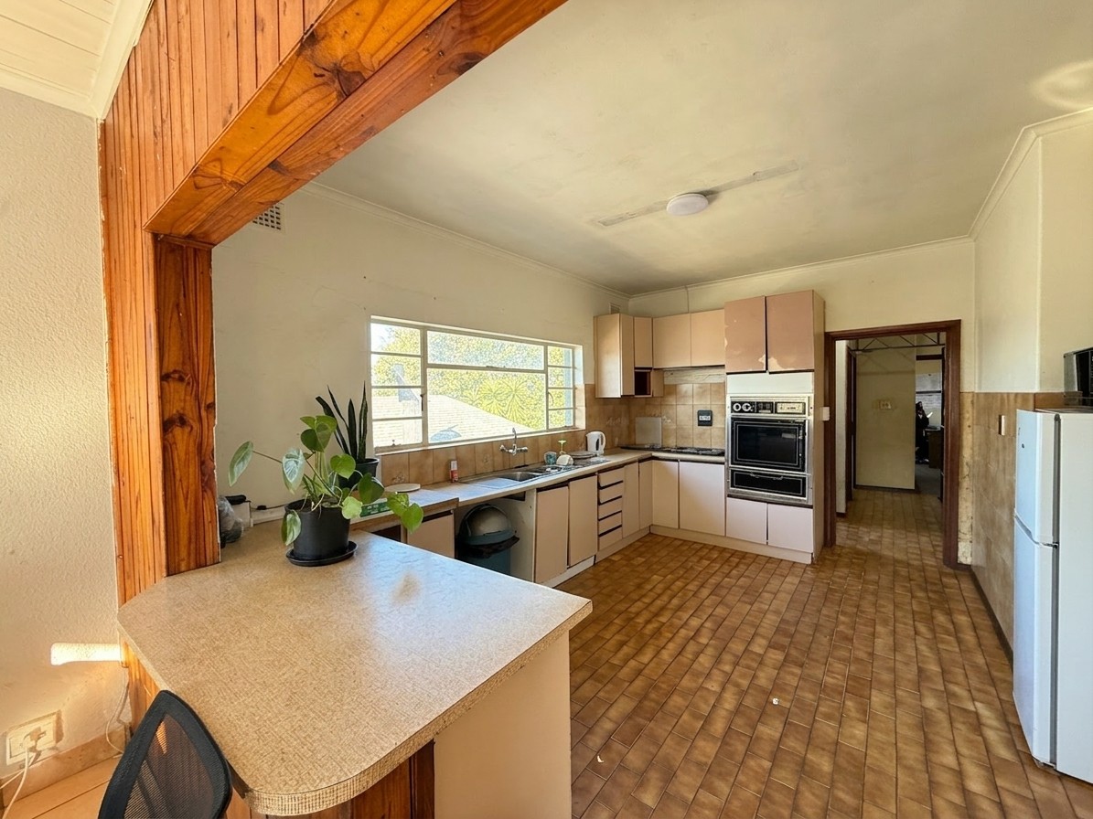 6 Bedroom House For Sale in Boston, Bellville