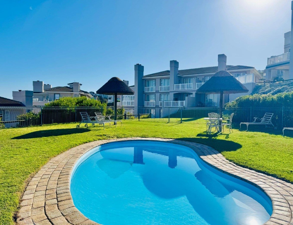 Golf Villa With Ocean Views, Investment and Safe!