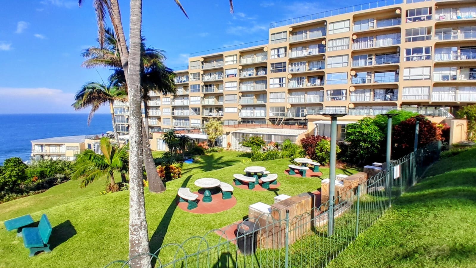 Apartment To Rent in Sheffield Beach, Ballito, KwaZulu Natal