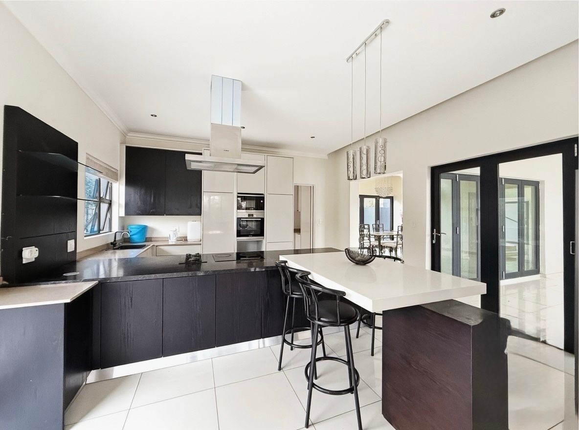Luxurious Four Bedroom Corner Stand Residence in Helderfontein Estate
