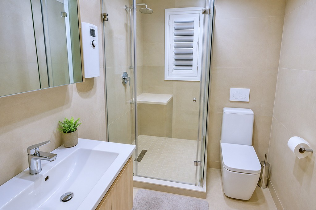 Modern Furnished Studio Apartment on Umhlanga South Beach!